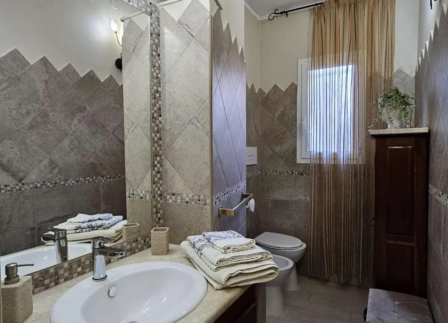 Lux Room Olbia Guest house