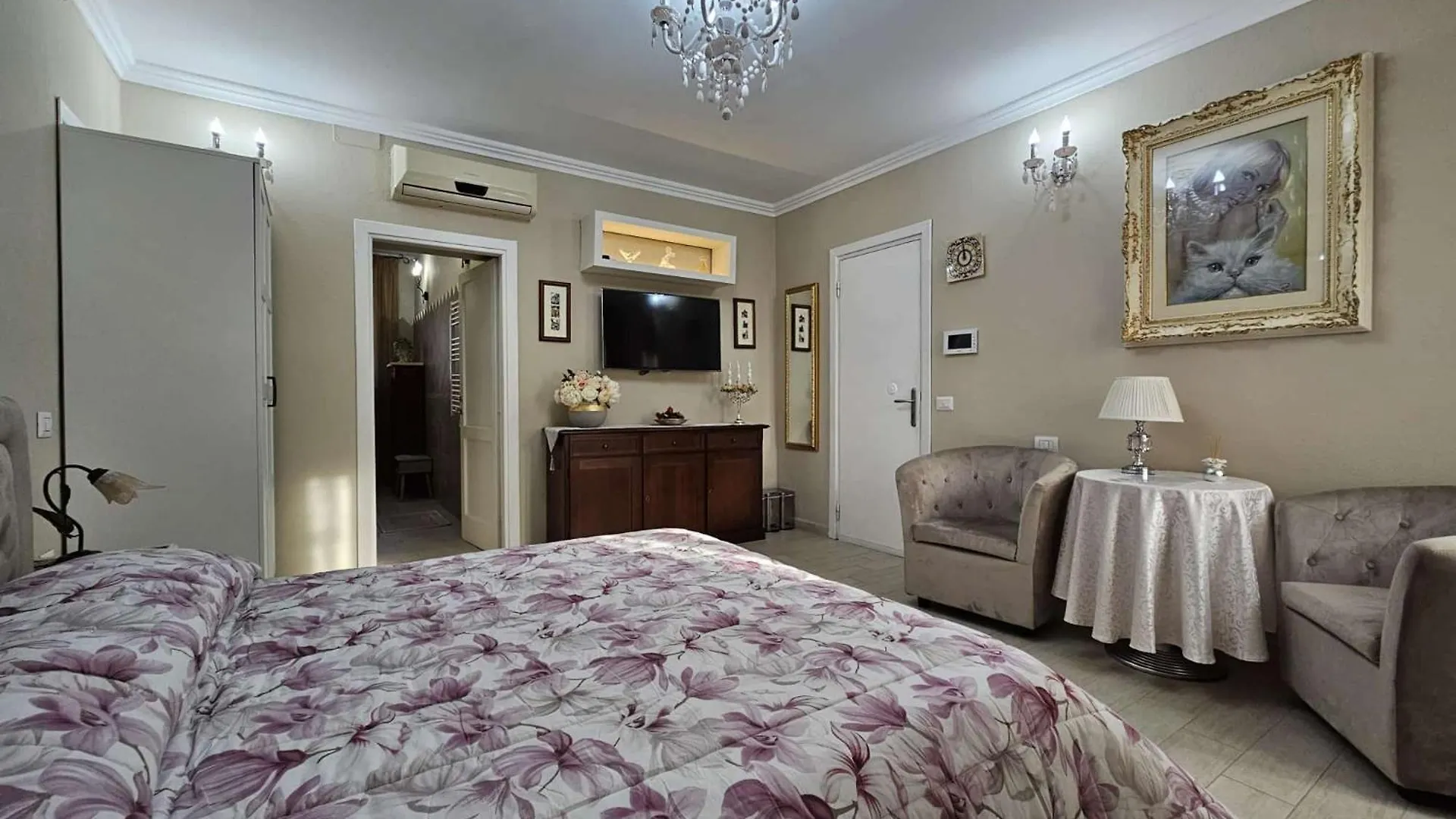 Lux Room Olbia Italy
